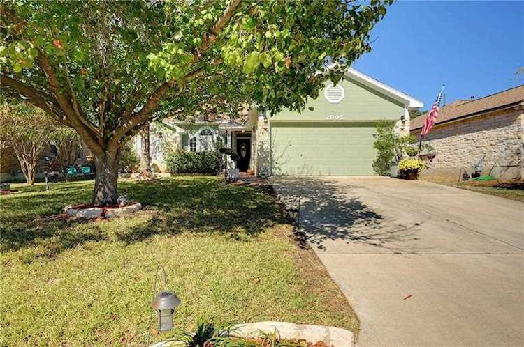 2003 Maplewood DR Leander, TX 78641