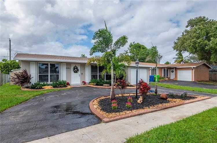 3191 NW 113th Ave Sunrise, FL 33323