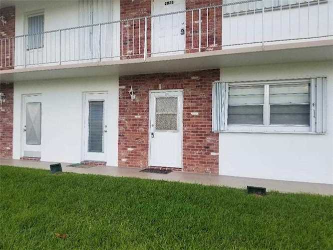 2751 E Golf Blvd #1028 Pompano Beach, FL 33064