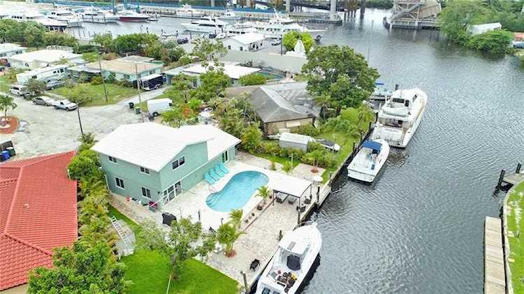 2051 SW 22nd Ave Fort Lauderdale, FL 33312