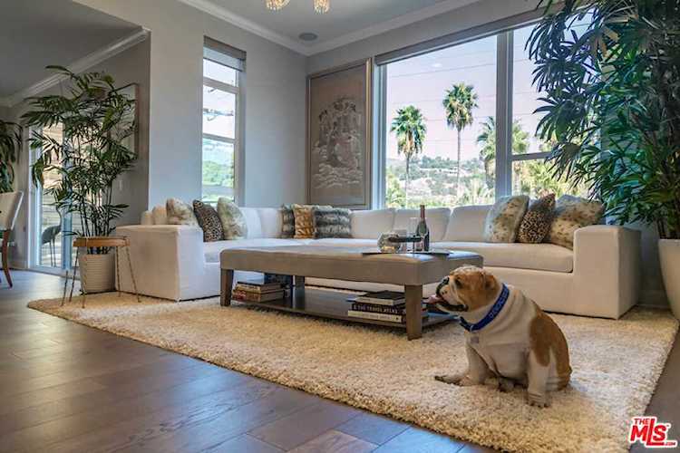 2770 Wright Lane Los Angeles, CA 90068