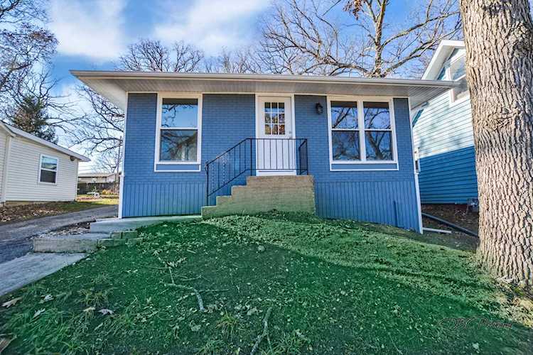 1228 Meadowbrook Dr Round Lake Beach, IL 60073