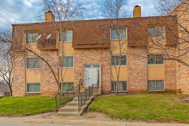 152 N Waters Edge Dr #A Glendale Heights, IL 60139