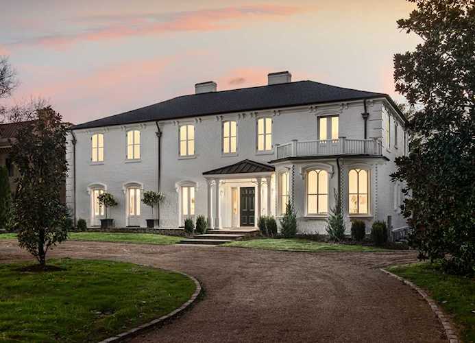 607 Belle Meade Blvd Nashville, TN 37205