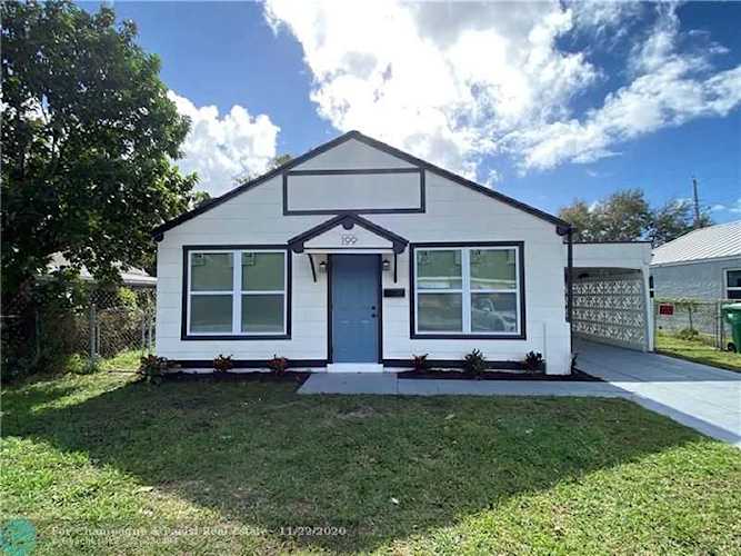199 Silver Beach Rd Riviera Beach, FL 33403