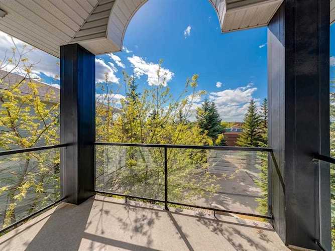 2022 Canyon Meadows Dr SE #315 Calgary, AB T2J 7H1