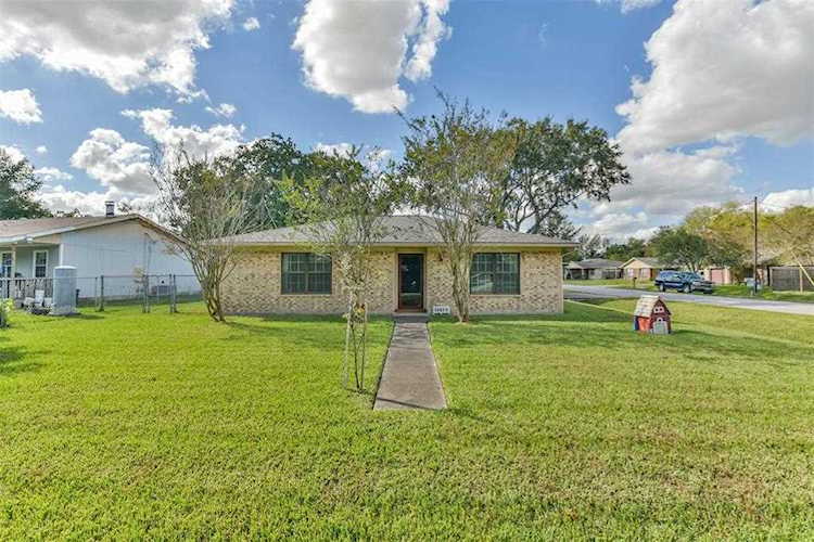 10623 Florafield Ln Cypress, TX 77429