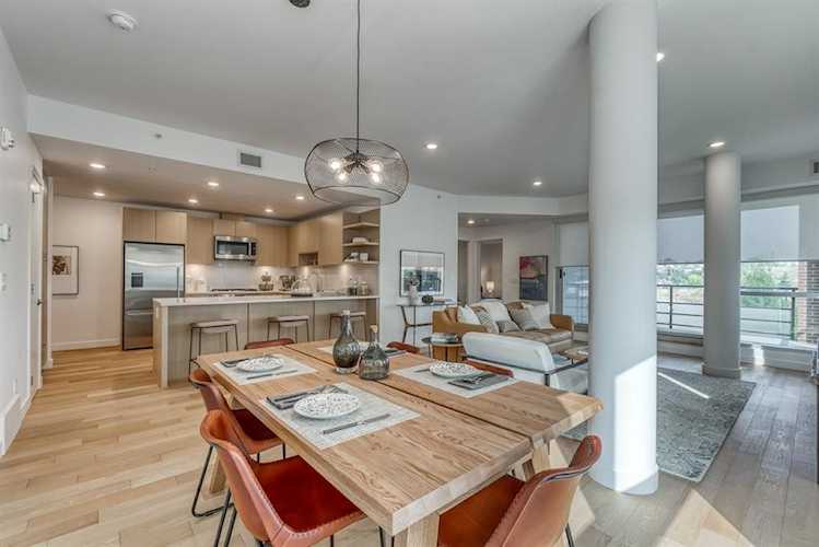 88 9 St NE #223 Calgary, AB T2E 4E1
