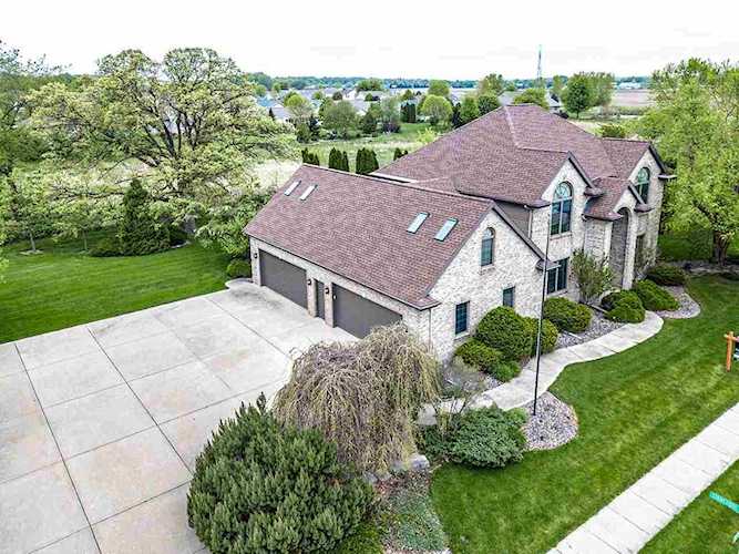 4219 Castlemoor Dr Janesville, WI 53546