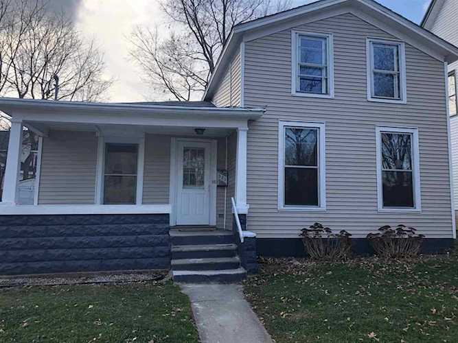 323 N High St Janesville, WI 53548