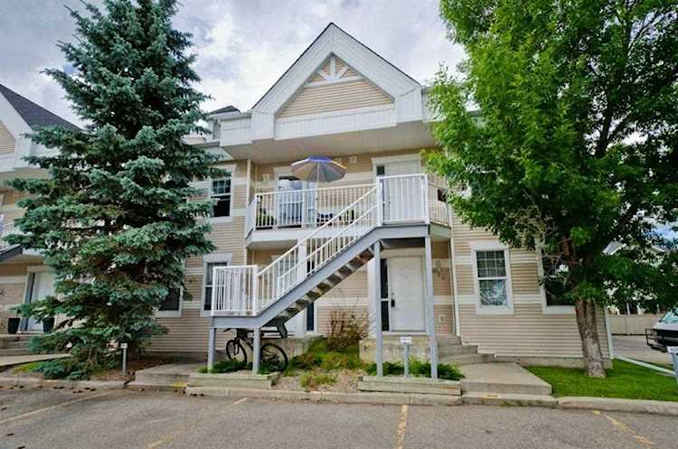 103 Strathaven Dr #416 Strathmore, AB T1P 1W3
