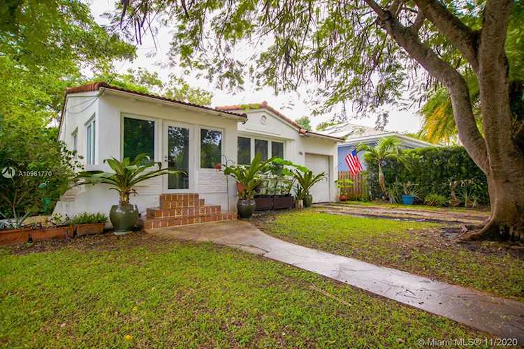 796 NE 88th St Miami, FL 33138