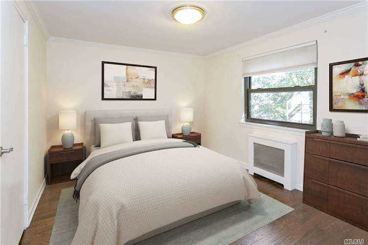 13 Terrace Circle Circle Great Neck, NY 11021