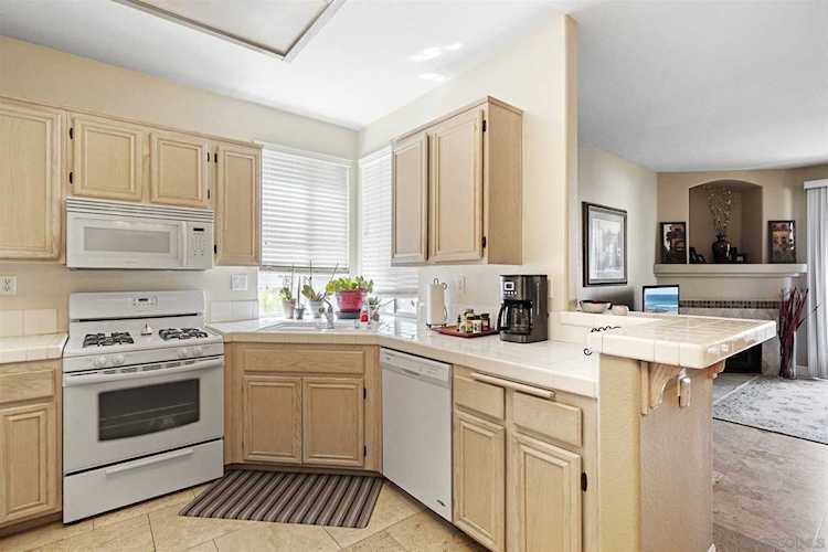 11422 Via Rancho San Diego #86 El Cajon, CA 92019