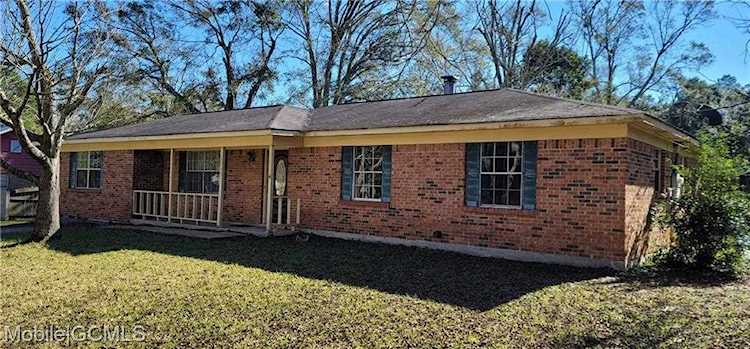 12735 Cherokee Ct Grand Bay, AL 36541