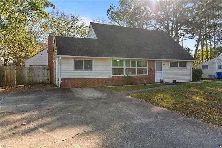 1821 Hartford Dr Norfolk, VA 23518
