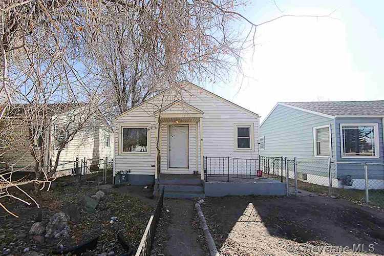 209 E 5th St Cheyenne, WY 82007