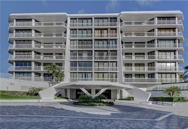 2100 S Ocean Boulevard #207N Palm Beach, FL 33480