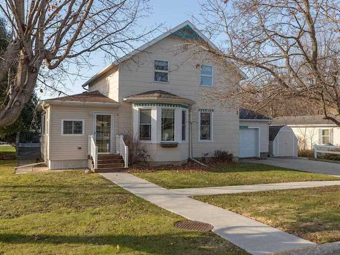609 Parkway Avenue S Lanesboro, MN 55949