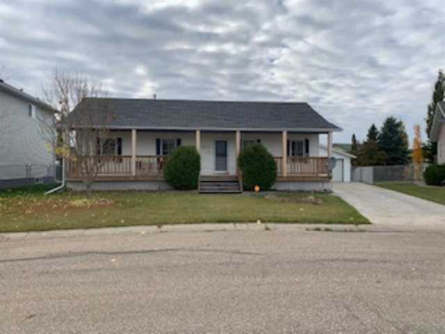 5632 52 Street Close Eckville, AB T0M 0X0