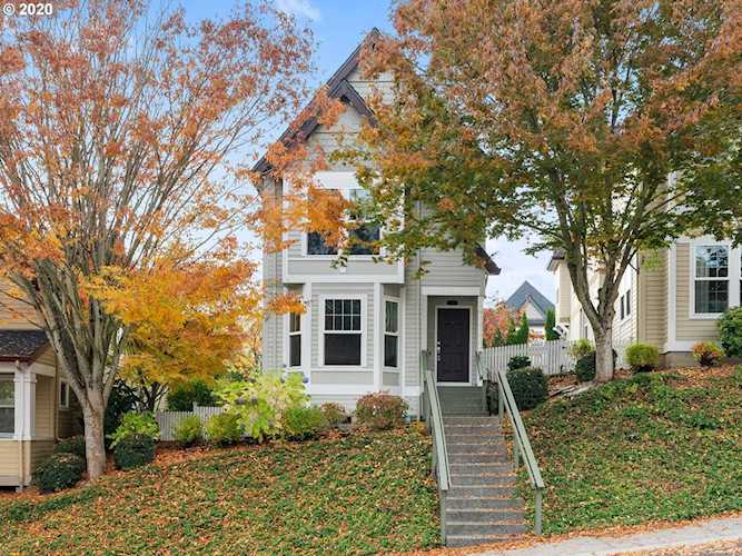 2315 NW Stimpson Ln #42/43 Portland, OR 97229