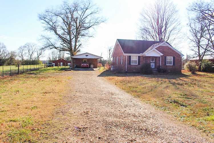 2914 E Jefferson Pike Lascassas, TN 37085 | MLS 2209299 Photo 1
