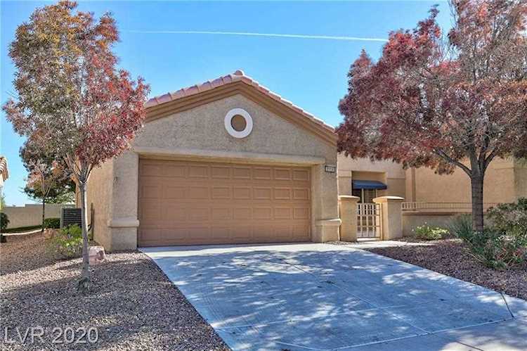 2114 Spring Water Dr Las Vegas, NV 89134