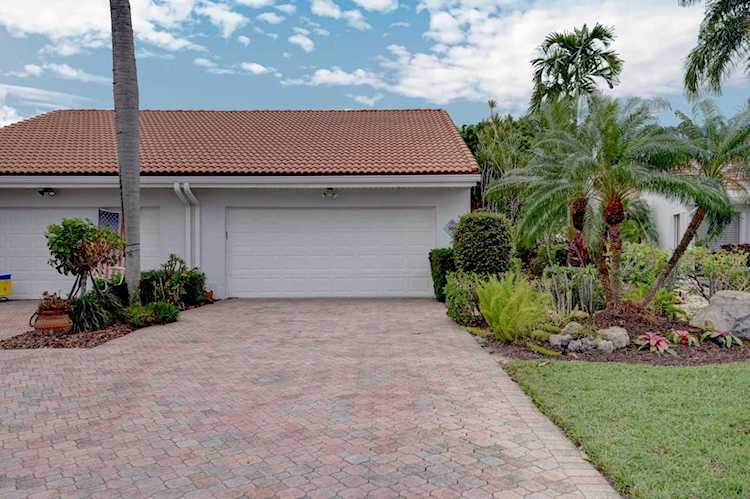 19780 Sawgrass Drive #504 Boca Raton, FL 33434