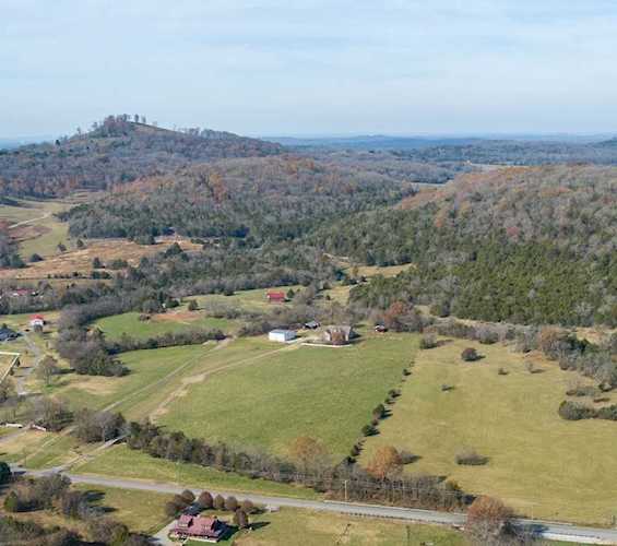 801 Old Woodbury Pike Readyville, TN 37149