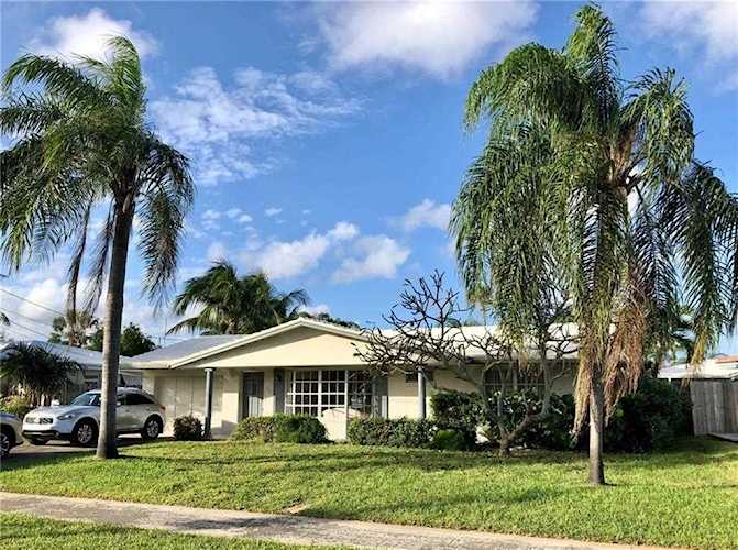 721 SE 5th Ct Pompano Beach, FL 33060