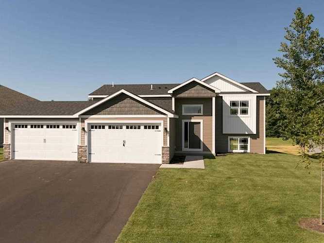 1049 Bellaire Blvd NW Isanti, MN 55040