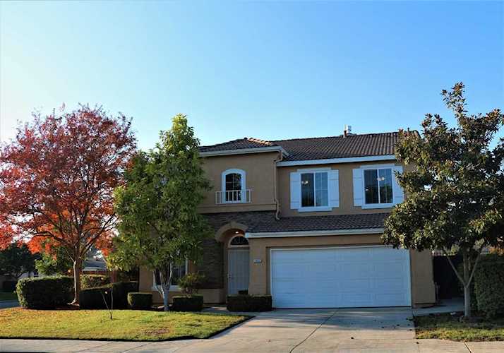 7537 N Vista Avenue Fresno, CA 93722 | MLS 551507 Photo 1