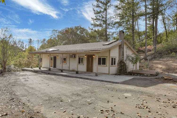 23901 Walling Road Geyserville, CA 95441