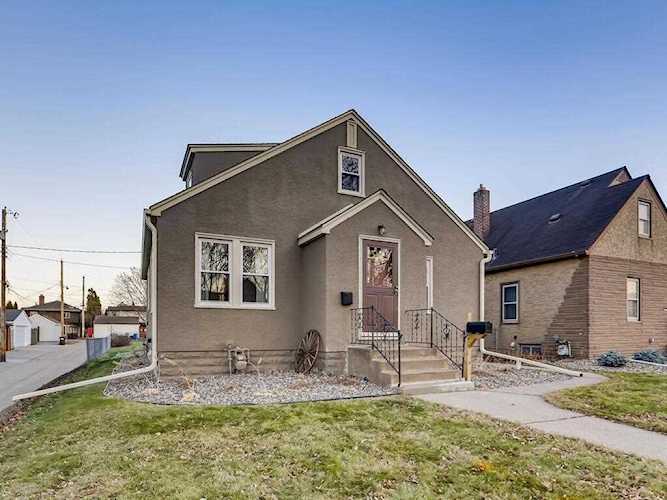 124 9th Avenue N South Saint Paul, MN 55075