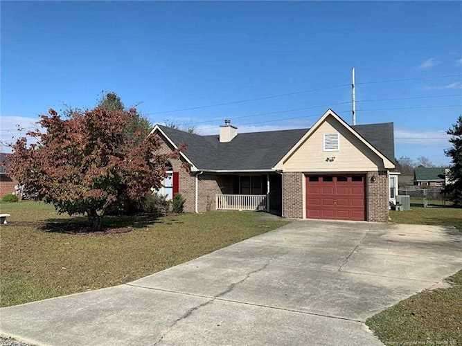 109 Pheasant Ct Fayetteville, NC 28306