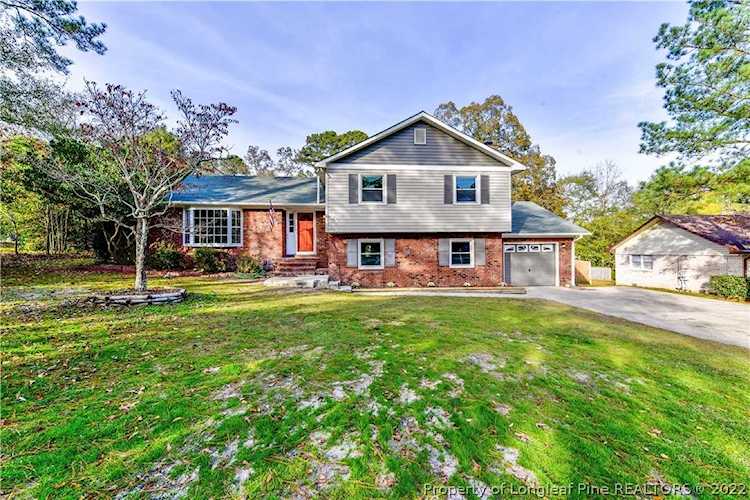 233 Vivian Dr Fayetteville, NC 28311