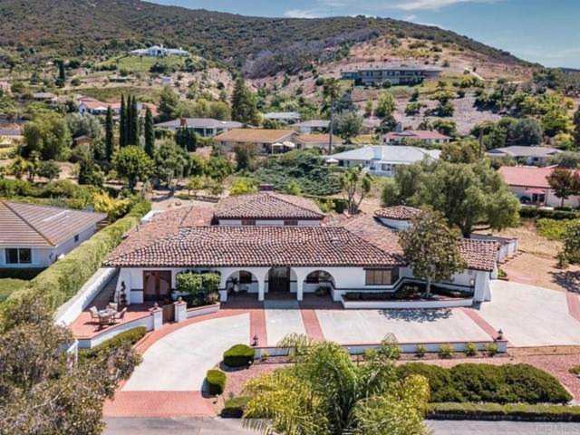 1423 La Plaza Dr. San Marcos, CA 92078