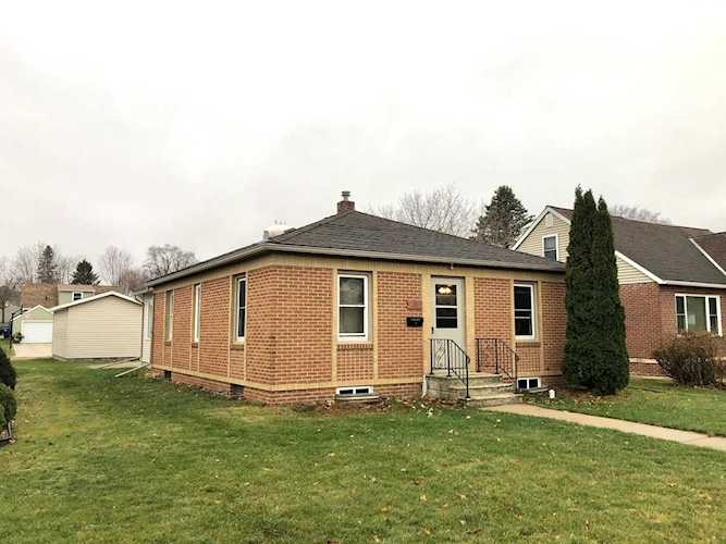 405 W Van Dusen Street Springfield, MN 56087