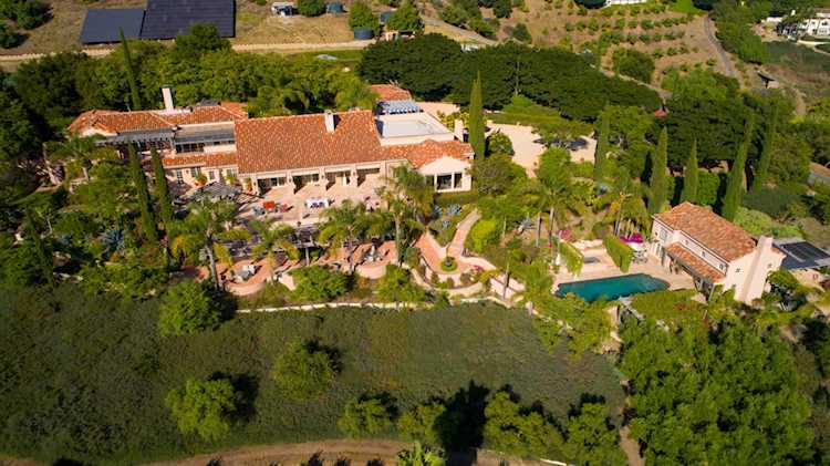 3756 Foothill Rd Santa Barbara, CA 93105