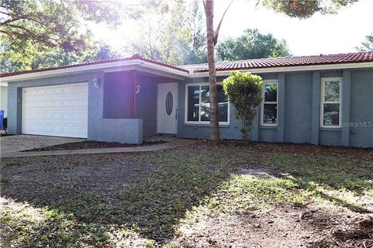 1286 Overcash Dr Dunedin, FL 34698