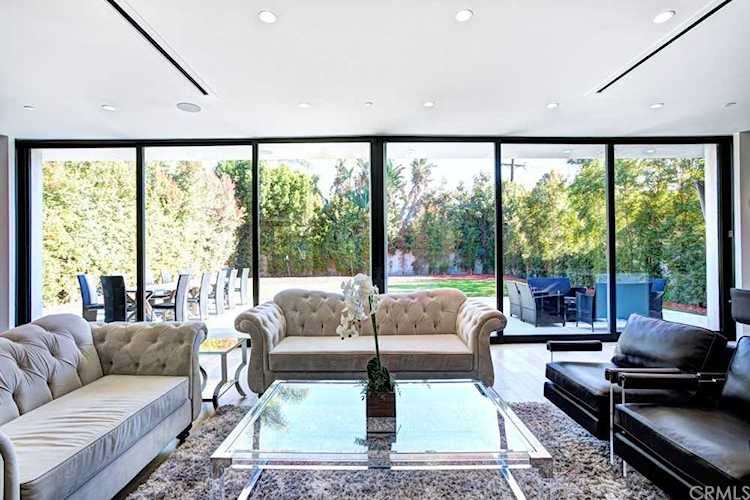 5526 Norwich Avenue Sherman Oaks, CA 91411