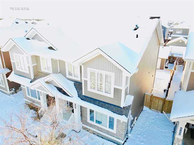 8122 223 Street Edmonton, AB T5T 7A3