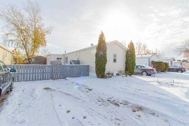 4000 13 Ave SE Medicine Hat, AB T1B 1