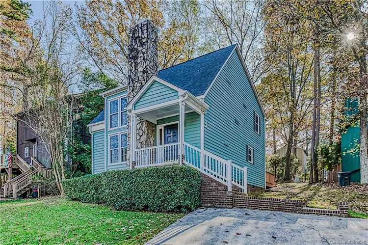 27043 Tidal Way Tega Cay, SC 29708