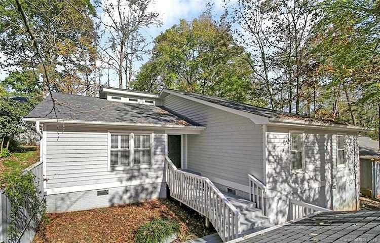 27 Quayside Ct Lake Wylie, SC 29710 | MLS 3683119 Photo 1
