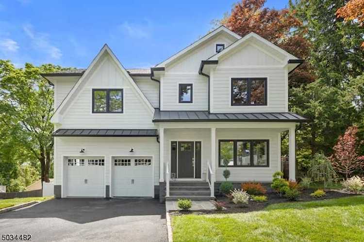 42 Maple St Chatham Boro, NJ 07928
