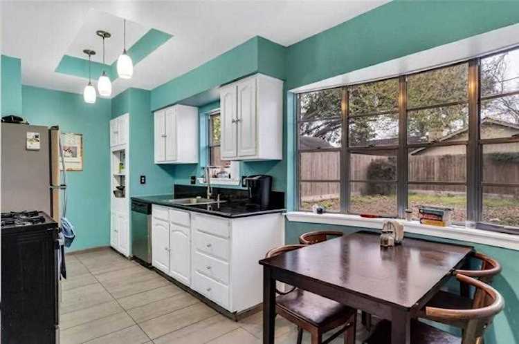 9650 Windswept Ln Houston, TX 77063