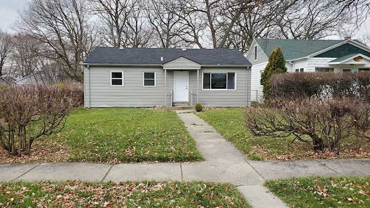1620 Greenfield Ave North Chicago, IL 60064