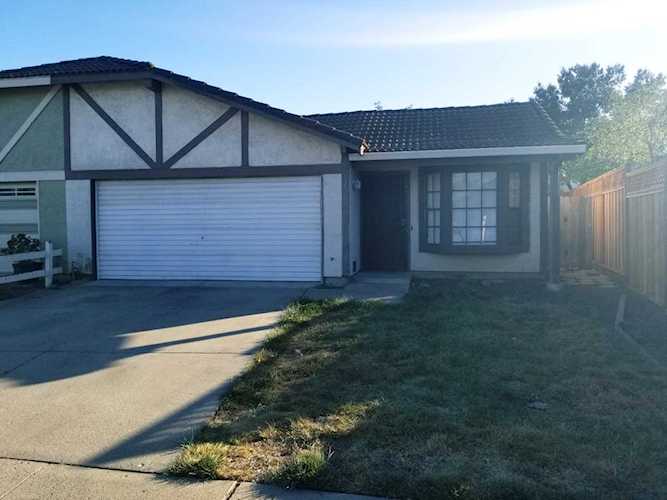 512 Hadley Ct Gilroy, CA 95020