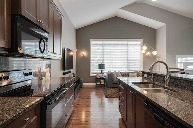 73 Evanston Way NW Calgary, AB T3P 0C3